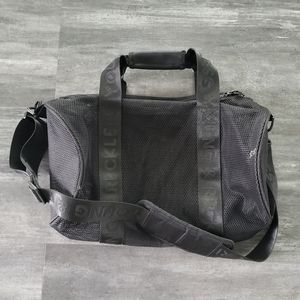 Black Mesh Detailed Y&R Duffle